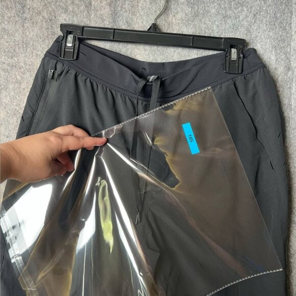 Ten Thousand Interval Short Mens Size Medium 9" Black Lined athletic shorts - Picture 5 of 6